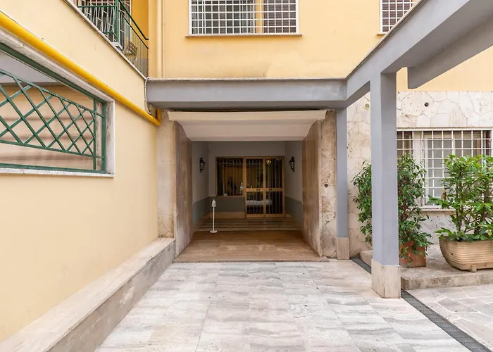 Fleming Suites By Hili Roma